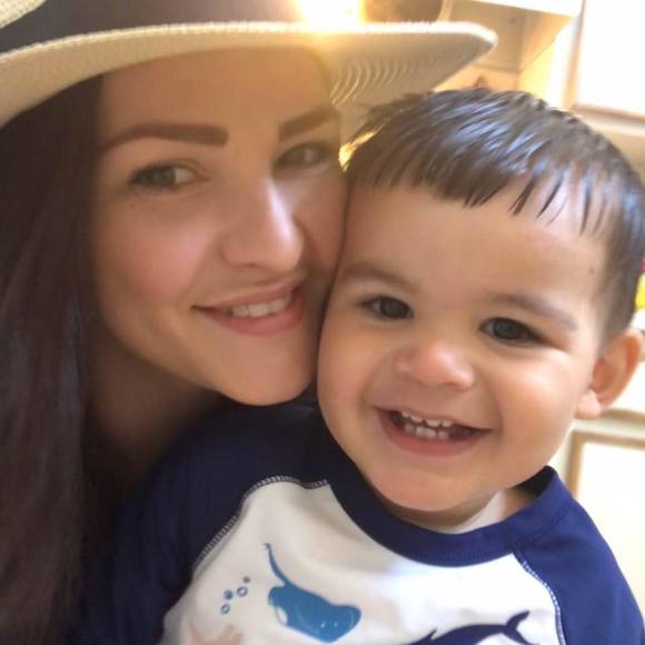 Meet your Posher, Amber - Picture 3 of 3